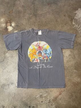 Vintage Queen a Day at the Races T-Shirt